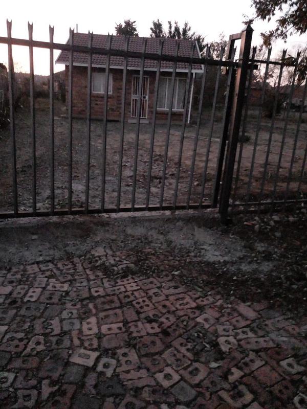 2 Bedroom Property for Sale in Lourierpark Free State